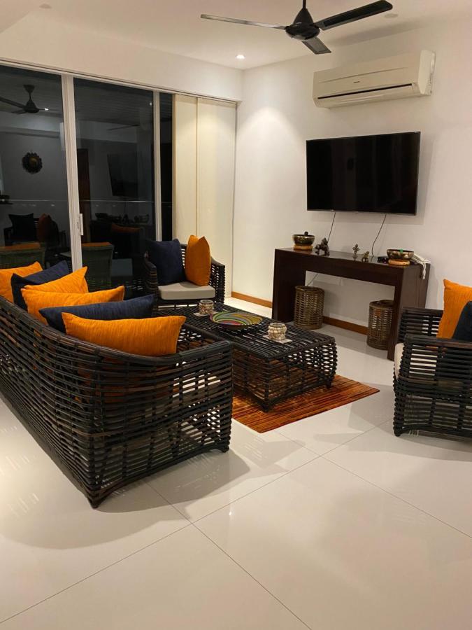 Luxury Penthouse, Nilaveli Apartment Trincomalee Luaran gambar